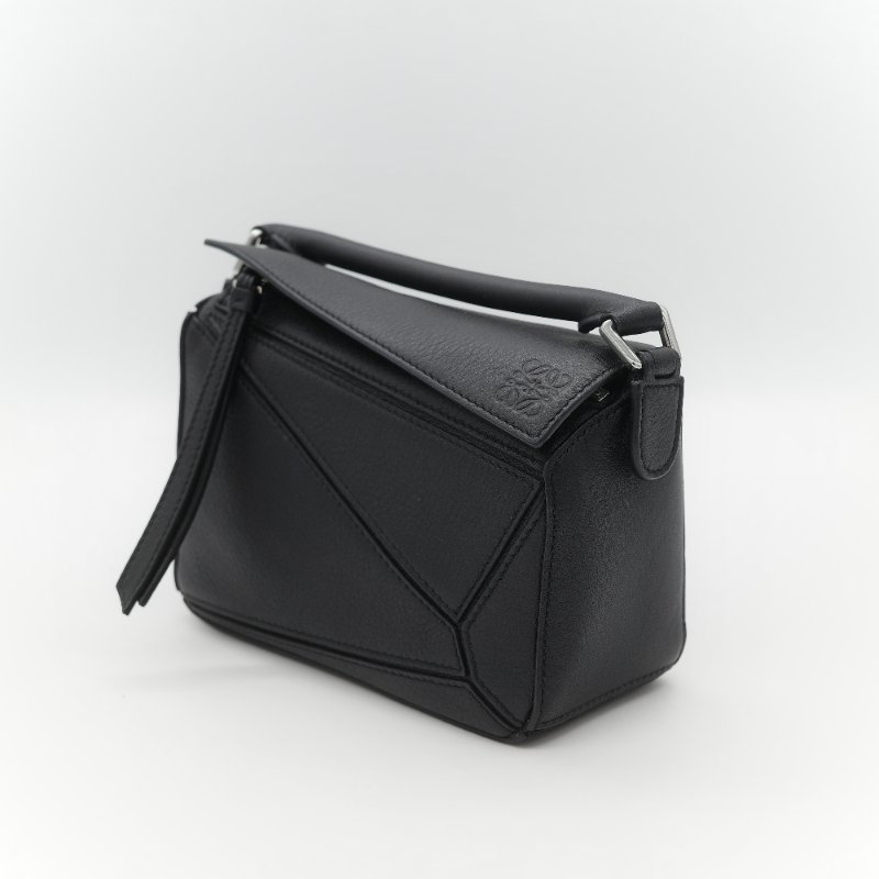 Loewe 羅威 Puzzle 黑色經典 小牛皮 迷你型 幾何 肩背包 斜挎包 拼圖包-6