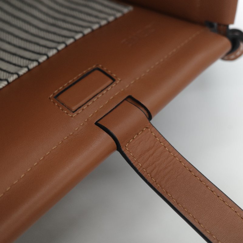 Loewe 羅威 Cushion 多色條紋毛氈 棕色牛皮 拼接大型托特包 手提包-18