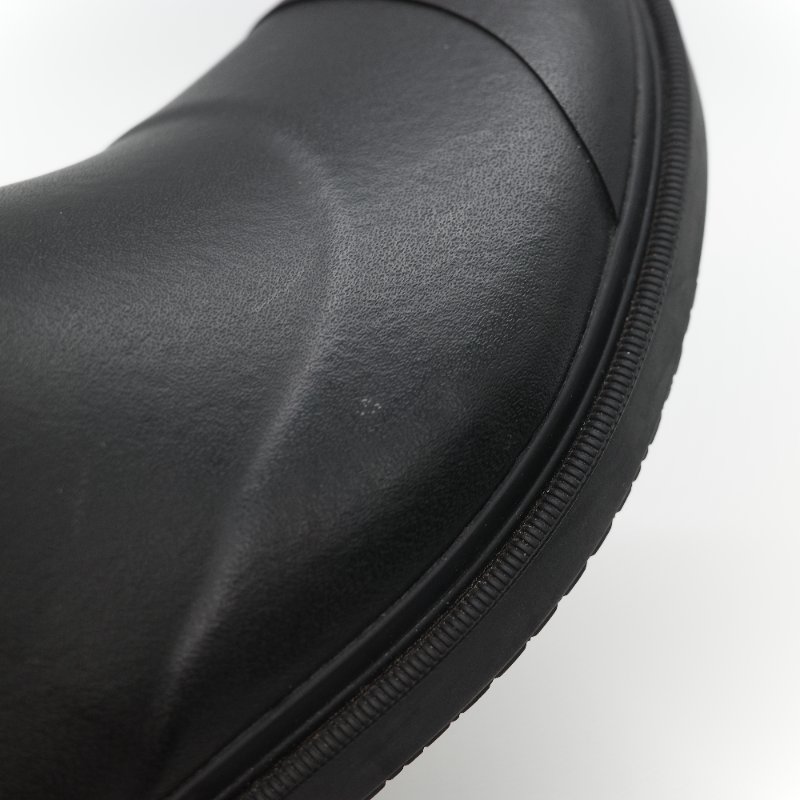 （配件齊全）Chanel 香奈兒 黑色橡膠 白色雙 C Logo 雨鞋 EU42-13