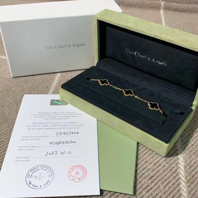 梵克雅寶Van Cleef & Arpels黑五花手鍊，黑瑪瑙+18K金，經典五花設計，男女都能戴，2023年購入-1