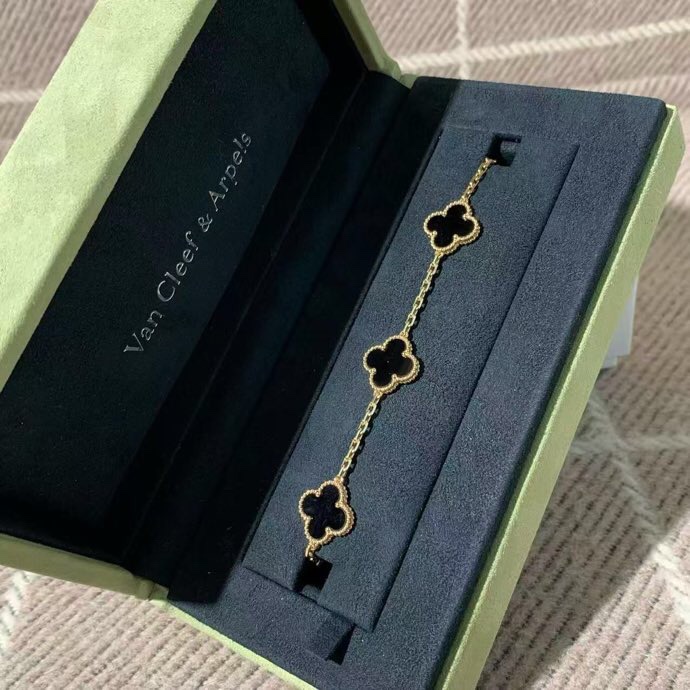 梵克雅寶Van Cleef & Arpels黑五花手鍊，黑瑪瑙+18K金，經典五花設計，男女都能戴，2023年購入-4