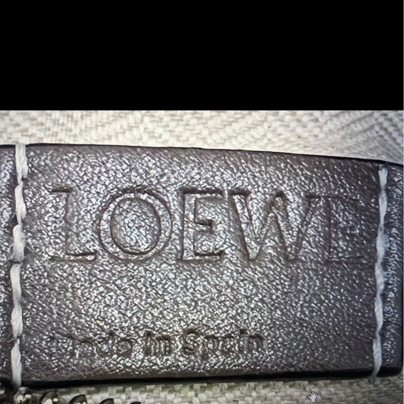 Loewe 藍牛皮銀釦Military Messenger斜背郵差包-11