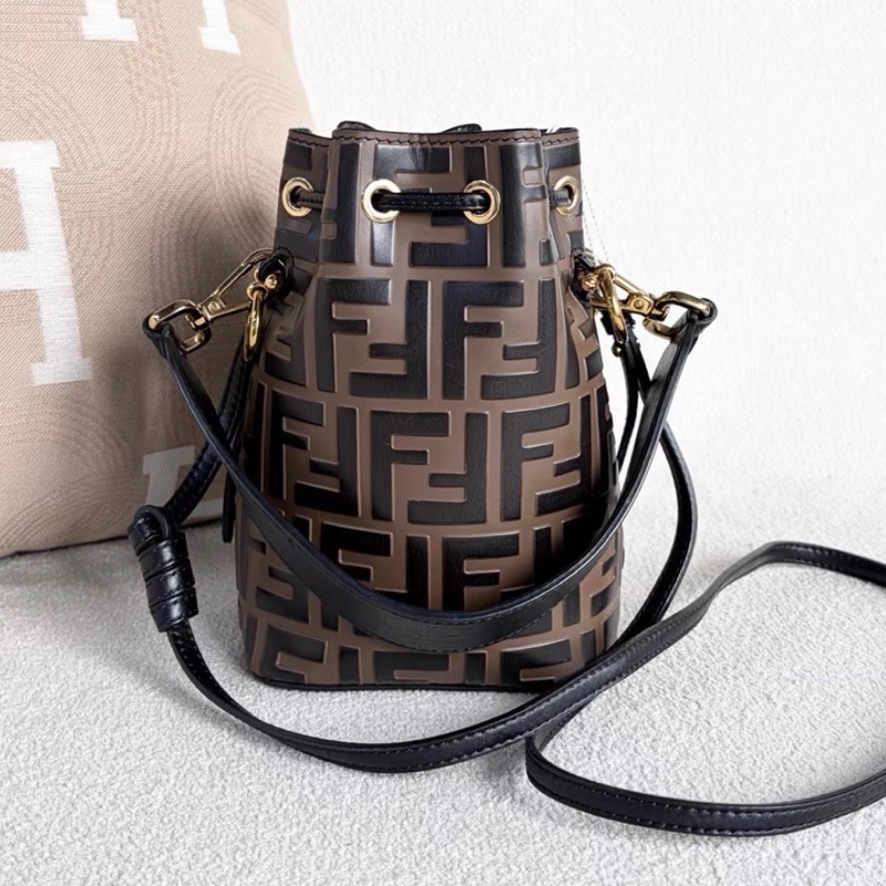 Fendi芬迪老花mini水桶包  尺寸12*18*10 附件：双肩带-11