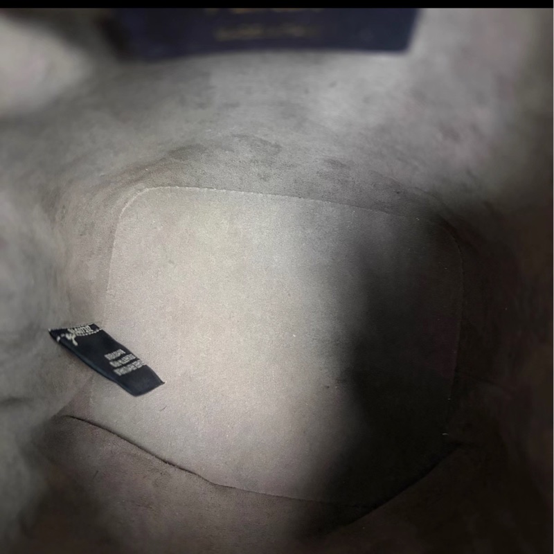 Fendi芬迪老花mini水桶包  尺寸12*18*10 附件：双肩带-15