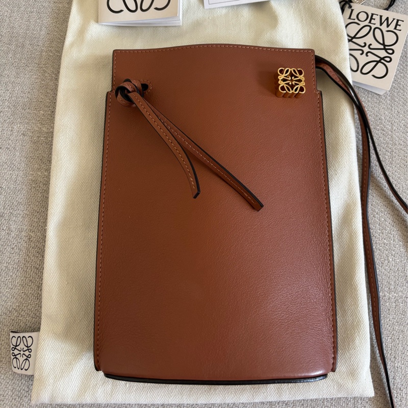 🤎LOEWE手機包-6