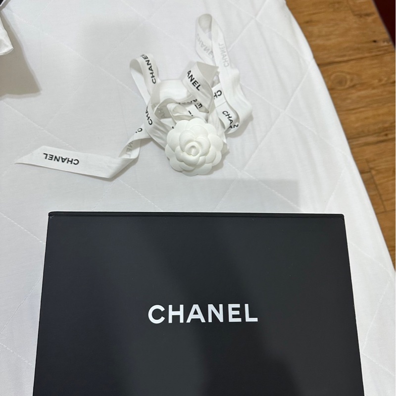 Chanel羊皮淡金扣芯片方胖子-11