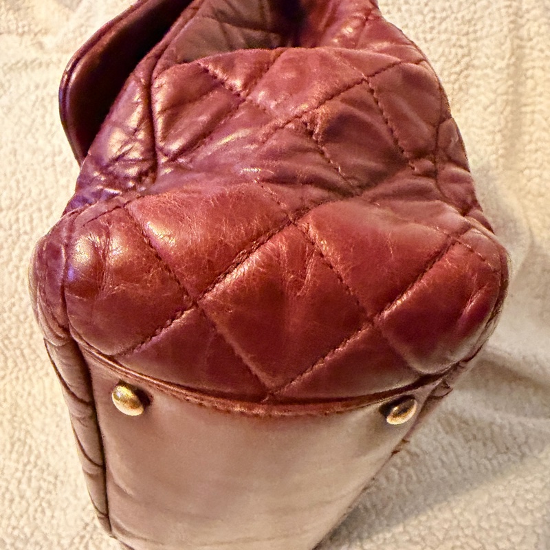 Chanel香奈兒酒紅色孟買包油蠟牛皮手柄鏈條手柄翻蓋包-26