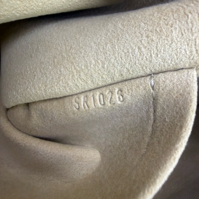 Louis Vuitton Beverly Bag-8