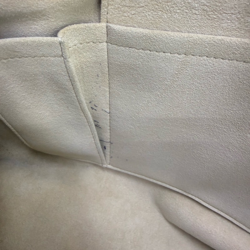 Louis Vuitton Beverly Bag-10