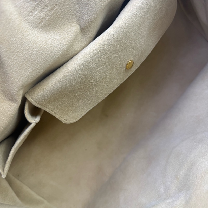 Louis Vuitton Beverly Bag-11