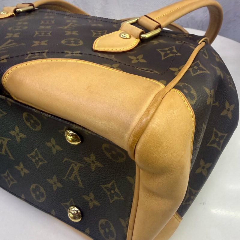 Louis Vuitton Beverly Bag-17