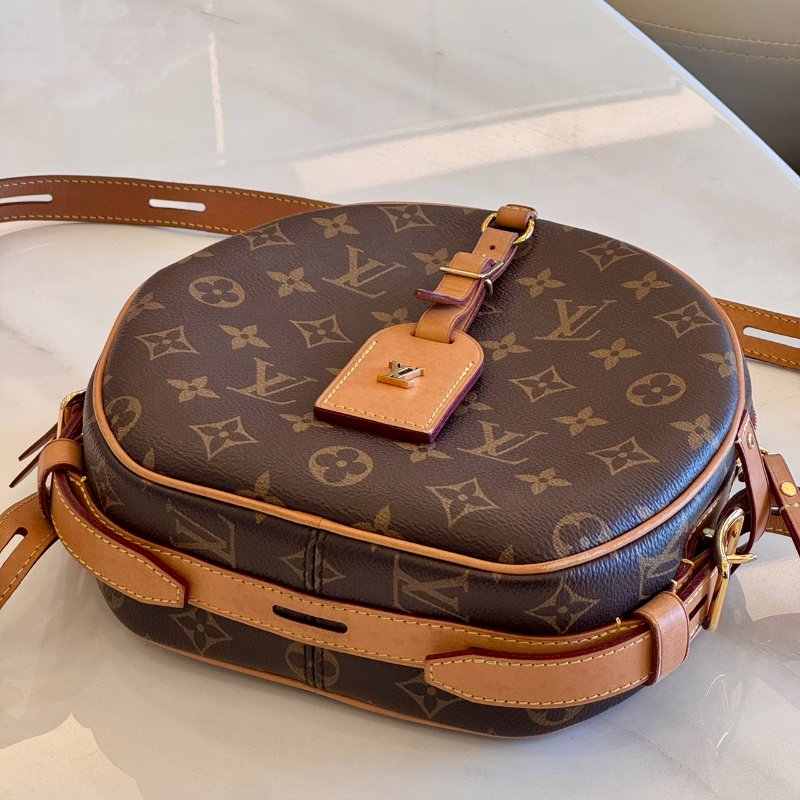 *SHIHNS名牌精品* LV M52294 老花圓餅包-7