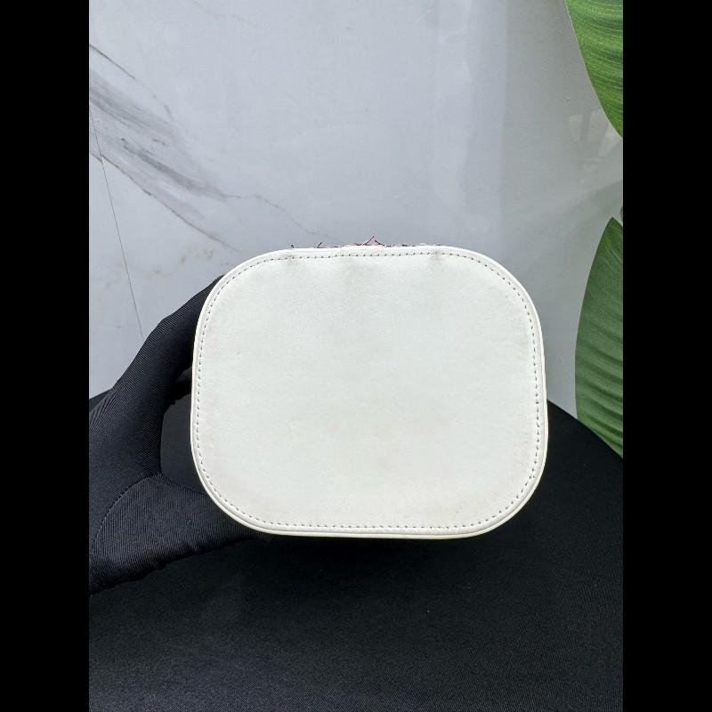 CHANEL限量毛呢水桶包 化妝包-4