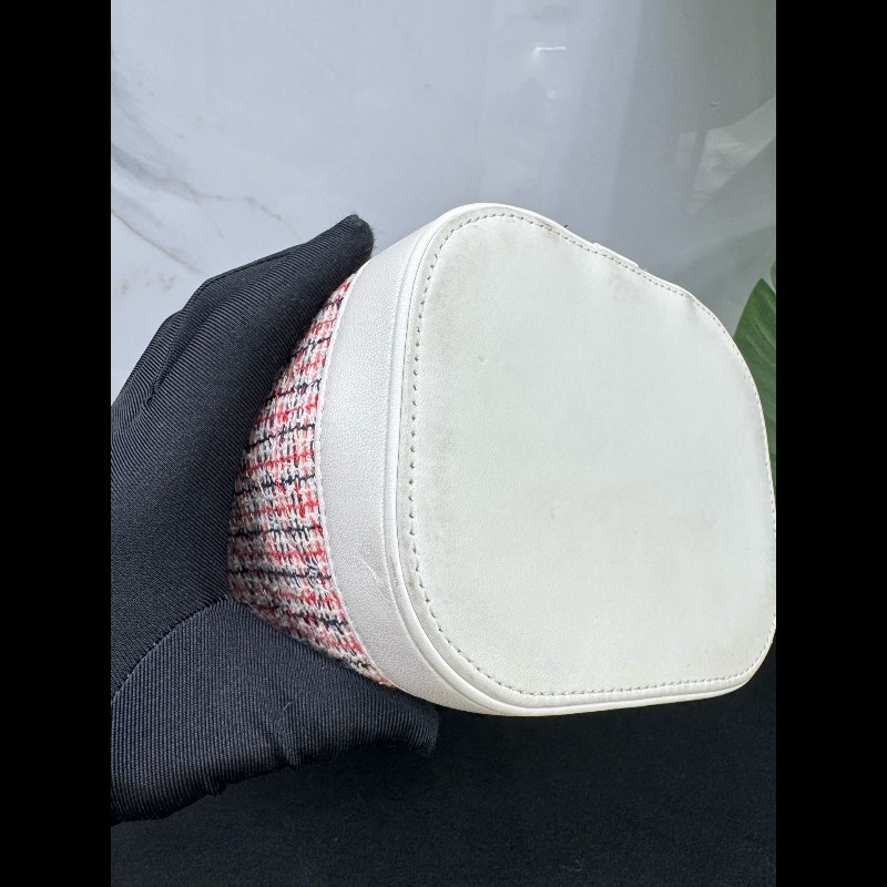 CHANEL限量毛呢水桶包 化妝包-5