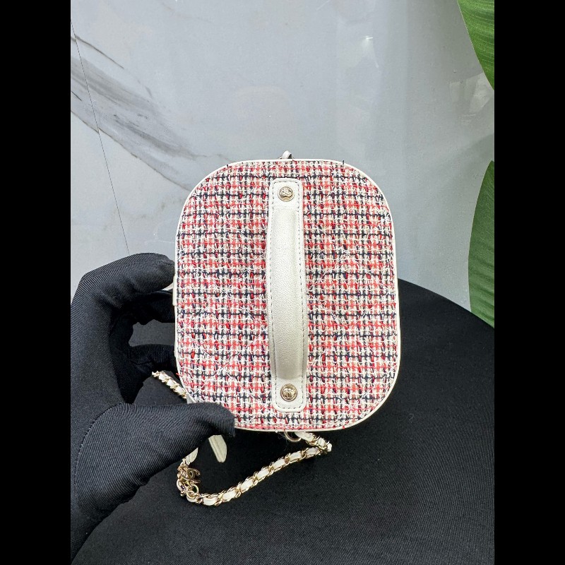 CHANEL限量毛呢水桶包 化妝包-6