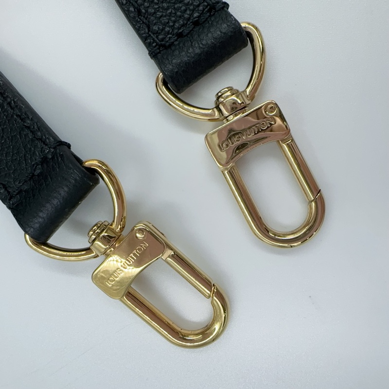 LV黑色牛皮on the go PM手提側背包-20