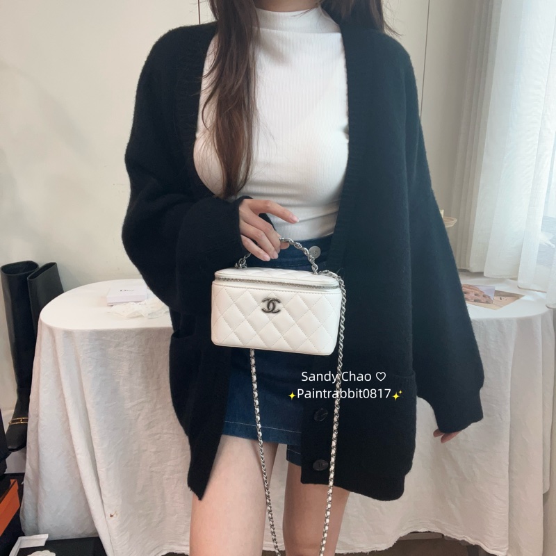 ෆ Chanel 23C帶鑽手提化妝盒包✨ 長盒子-0