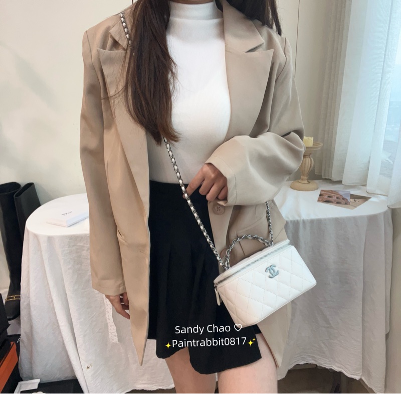 ෆ Chanel 23C帶鑽手提化妝盒包✨ 長盒子-1