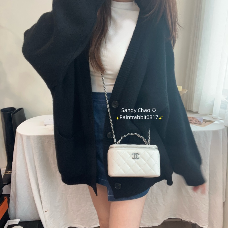 ෆ Chanel 23C帶鑽手提化妝盒包✨ 長盒子-3