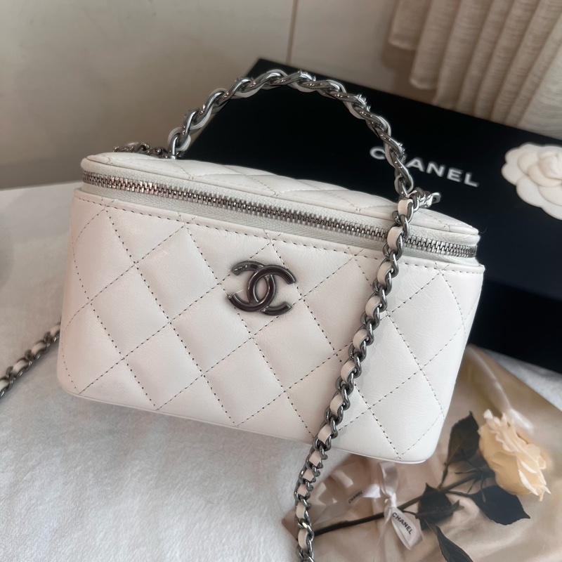 ෆ Chanel 23C帶鑽手提化妝盒包✨ 長盒子-5