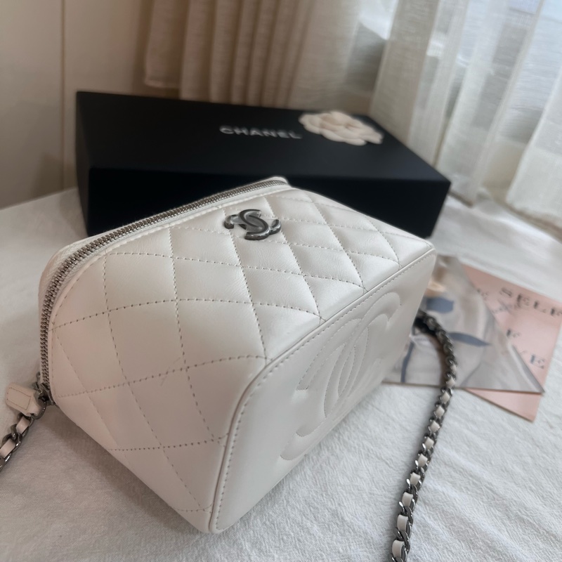 ෆ Chanel 23C帶鑽手提化妝盒包✨ 長盒子-10