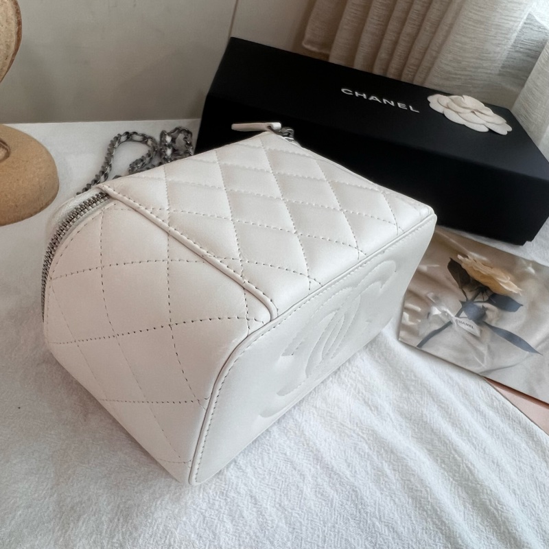 ෆ Chanel 23C帶鑽手提化妝盒包✨ 長盒子-13