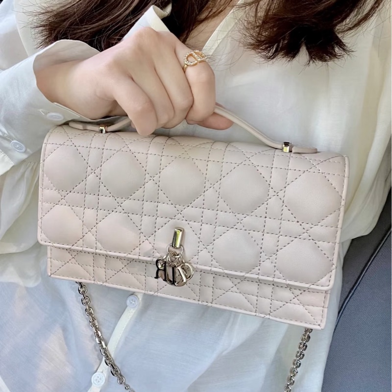 閒置全配🈶購證 #白雪公主 Miss Dior奶白色Woc鏈帶斜挎包-2