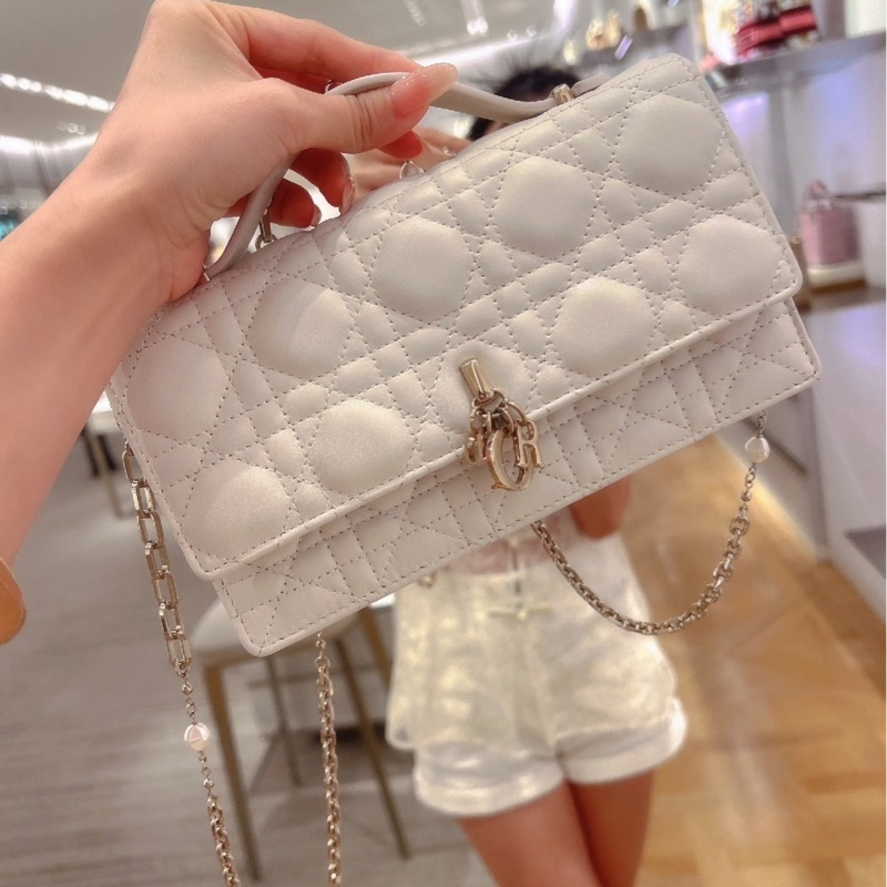 閒置全配🈶購證 #白雪公主 Miss Dior奶白色Woc鏈帶斜挎包-7