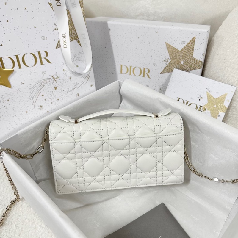 閒置全配🈶購證 #白雪公主 Miss Dior奶白色Woc鏈帶斜挎包-10