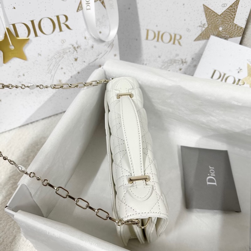 閒置全配🈶購證 #白雪公主 Miss Dior奶白色Woc鏈帶斜挎包-13