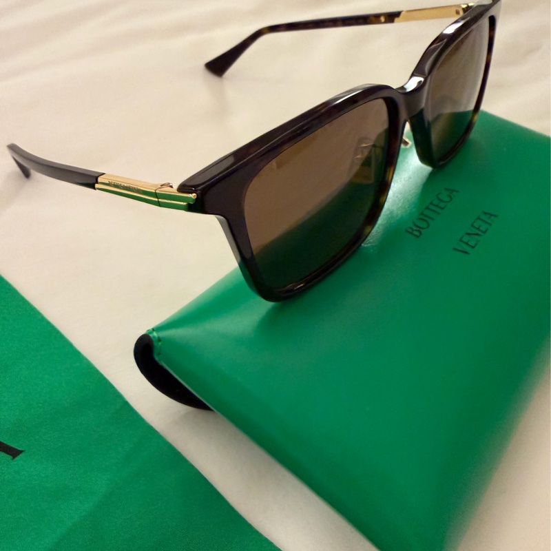 BV太陽眼鏡 男女皆合適唷! Bottegaveneta BV1374SK-7