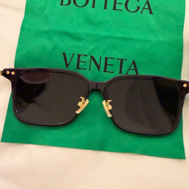 BV太陽眼鏡 男女皆合適唷! Bottegaveneta BV1374SK-8