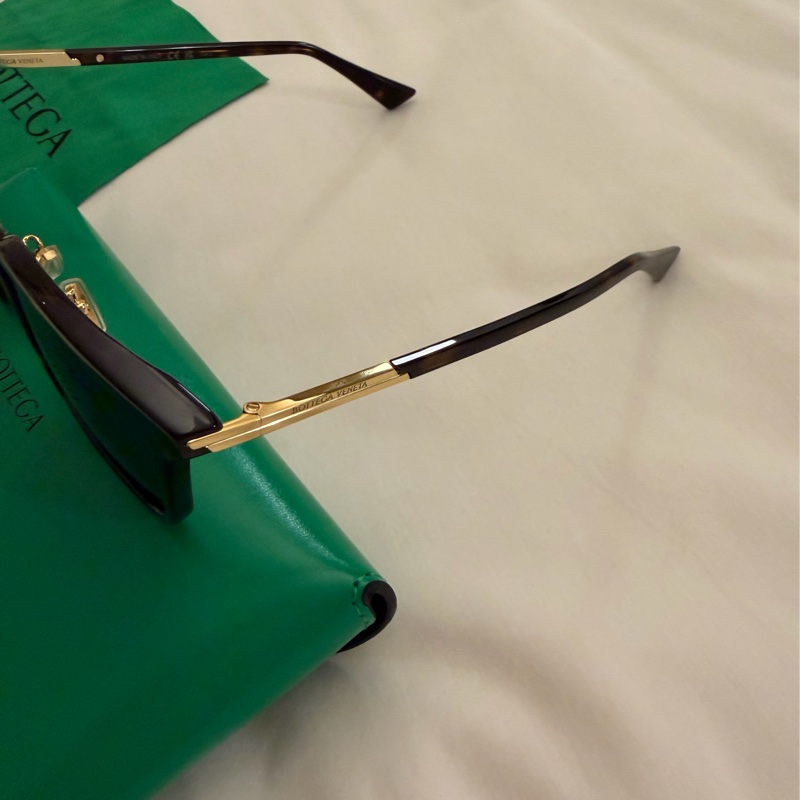 BV太陽眼鏡 男女皆合適唷! Bottegaveneta BV1374SK-9