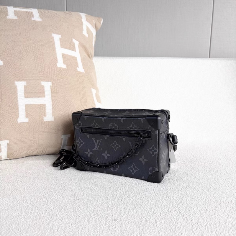 全配🈶購證 #櫃上在售1️⃣2️⃣萬 #芯片款 LV黑武士soft trunk盒子包-6