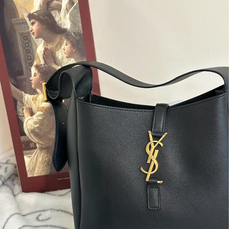 【全🆕】YSL hobo small LE5A7 黑金色 Logo粒面牛皮 Hobo 小號 small Black 單肩包 手提包-4