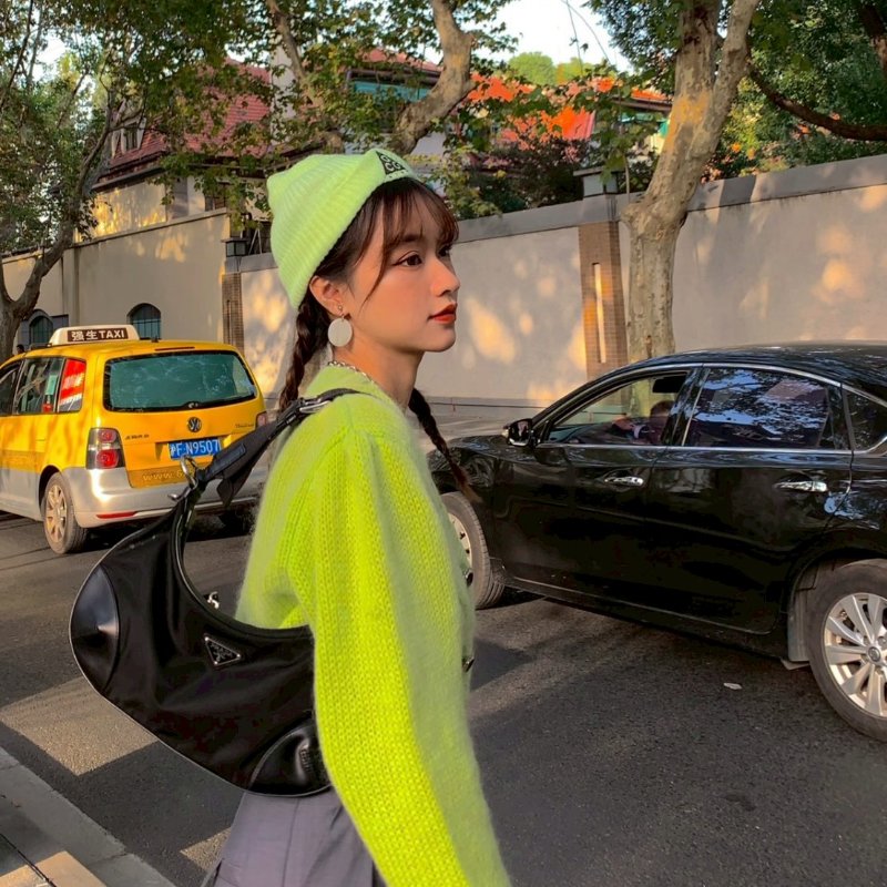 (超甜價💓手慢就沒)🏷Prada 普拉達.中古腋下包/客人寄賣-24