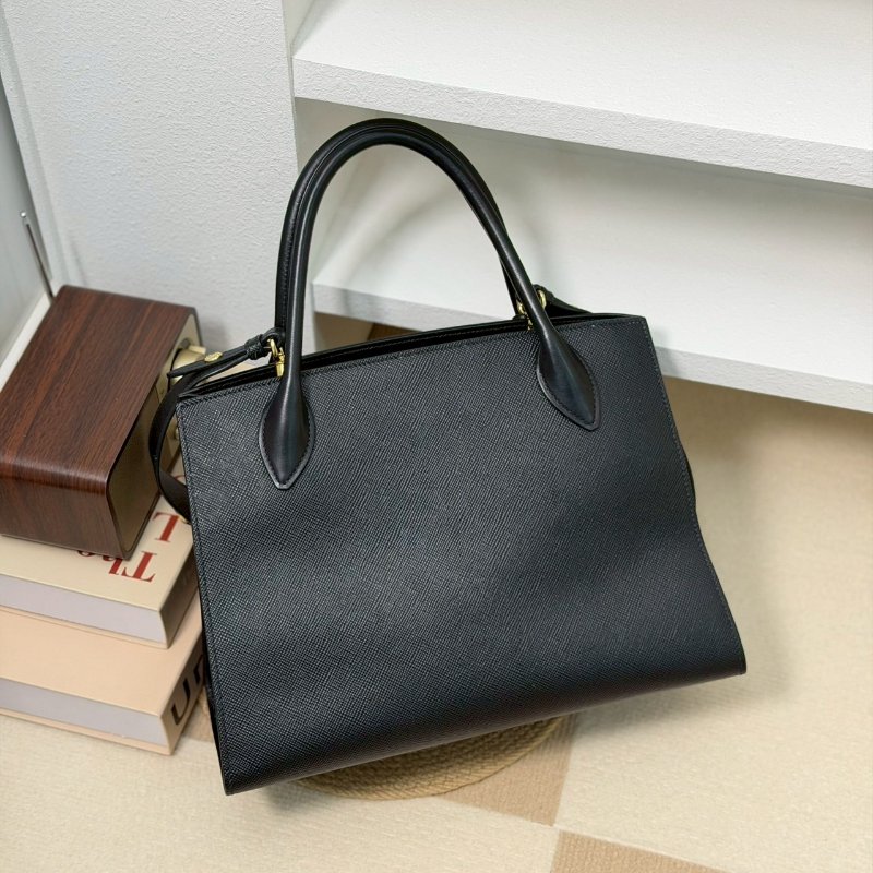 🏷Prada 普拉達.Monochrome 防刮托特/客人寄賣-1