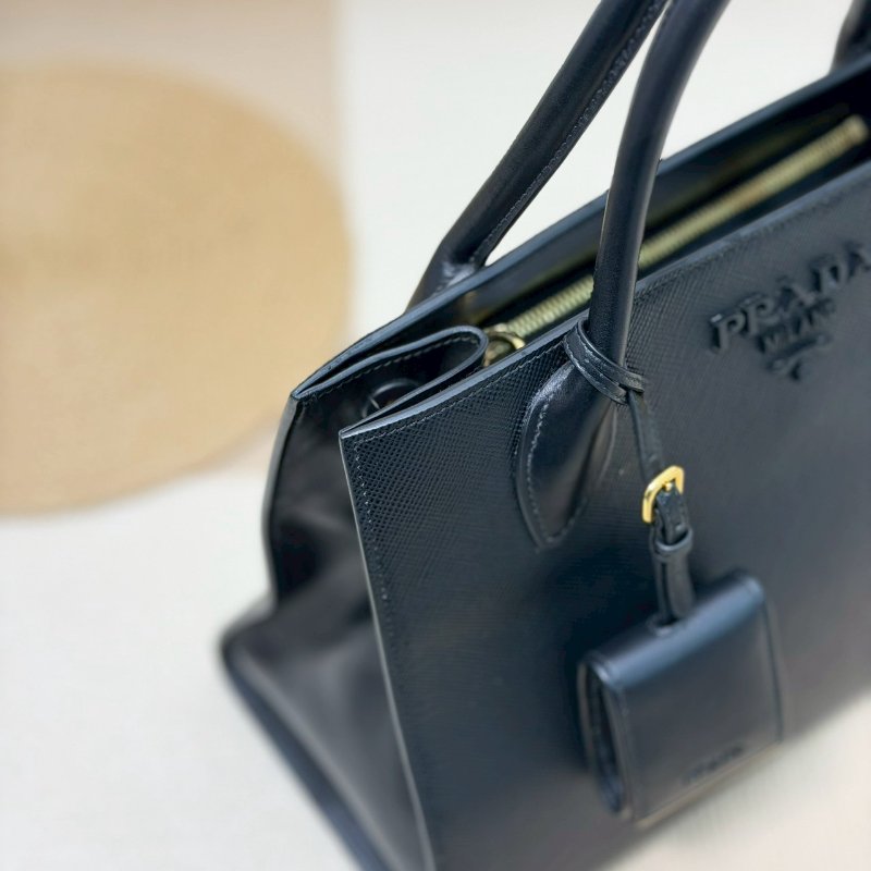 🏷Prada 普拉達.Monochrome 防刮托特/客人寄賣-8