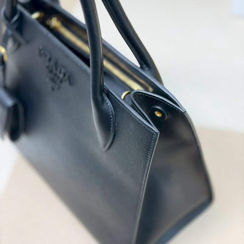 🏷Prada 普拉達.Monochrome 防刮托特/客人寄賣-9