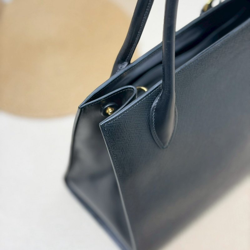 🏷Prada 普拉達.Monochrome 防刮托特/客人寄賣-10