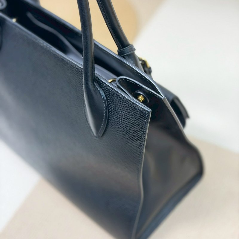 🏷Prada 普拉達.Monochrome 防刮托特/客人寄賣-11