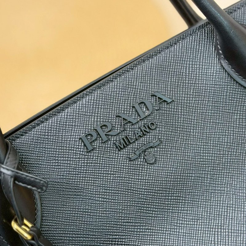 🏷Prada 普拉達.Monochrome 防刮托特/客人寄賣-17