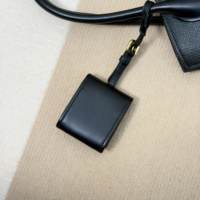 🏷Prada 普拉達.Monochrome 防刮托特/客人寄賣-19