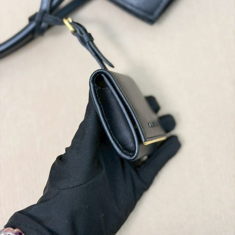 🏷Prada 普拉達.Monochrome 防刮托特/客人寄賣-22