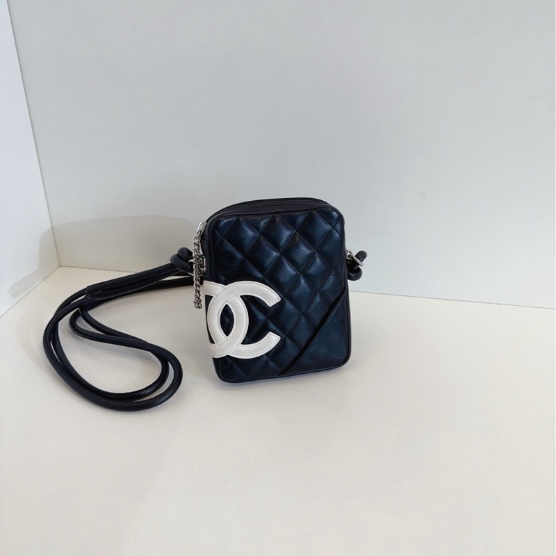 【98新🆕】Chanel 黑色白logo 熊貓色 康鵬相機 mini 斜挎包-0