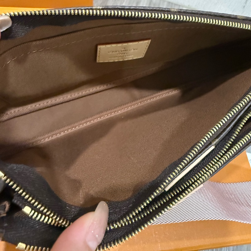 LV 五合一麻將包-9