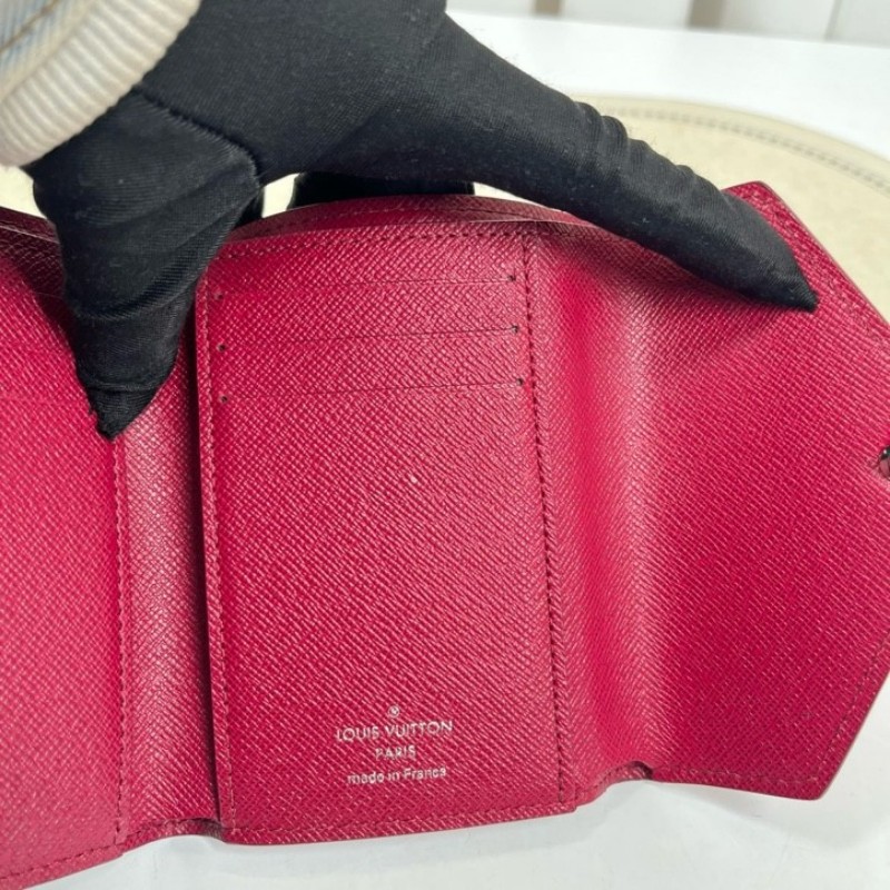 LV路易威登 水波纹短款三折疊豆豆錢包 內裡有隔層 可放現金-18