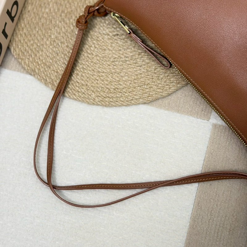 （稀有補貨✨超熱門！）🏷Loewe 羅意威．Mini Hammock Hobo-18