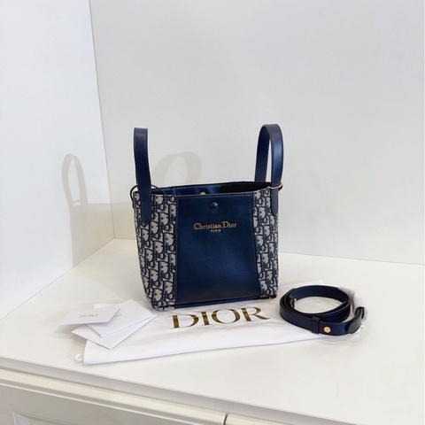 【閒置未使用🆕】Dior 新款signature老花菜籃子水桶包