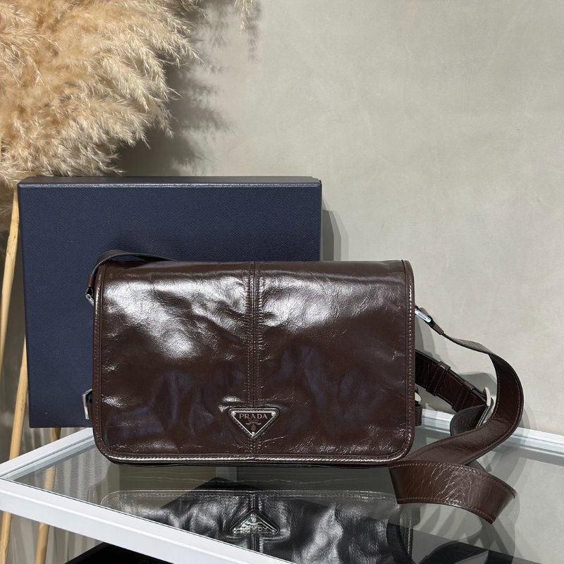 PRADA 小牛皮郵差包 - 深棕-0